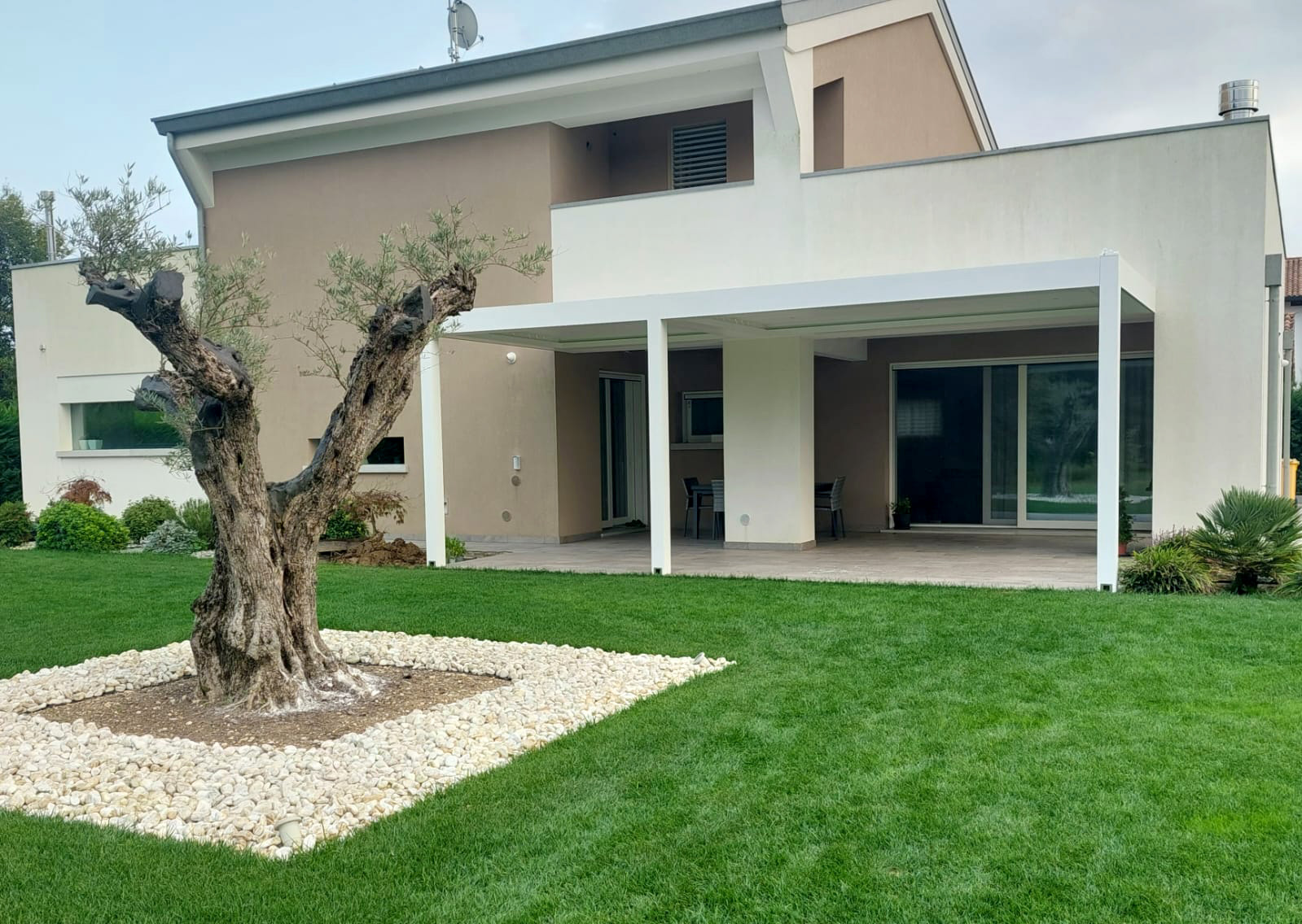 Villa con pergola
